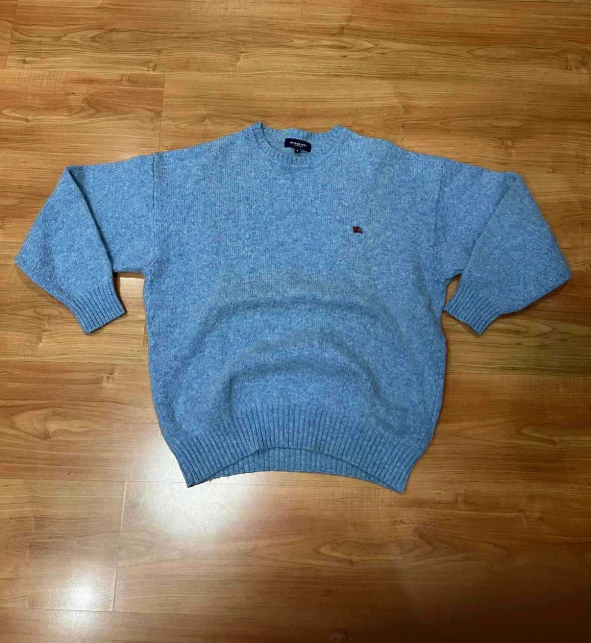 Pull Burberr London Vintage 100% Laine Mérinos Bleu Logo Brodé Taille M
